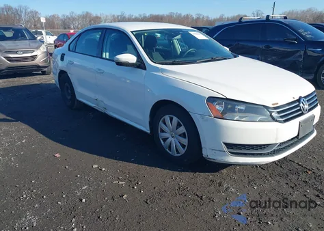 2013 Volkswagen Passat 2.5L S из США, поврежденный, VIN 1VWAP7A33DC122869
